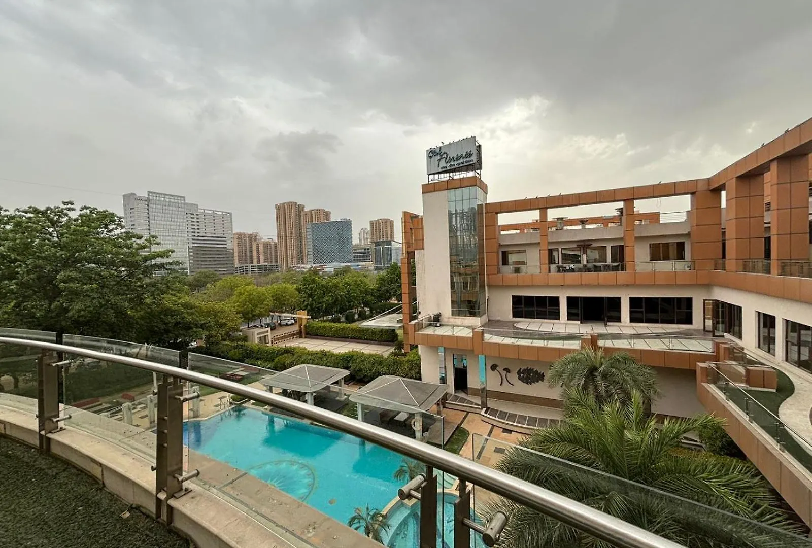 Hotel Club Florence Gurgaon